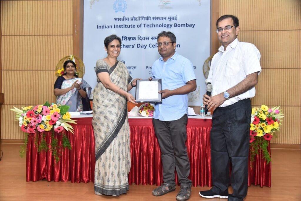 (Dr. Santosh Ansumali Awarded the First ‘IIT Bombay International Award for Excellence in Research in Engineering and Technology )