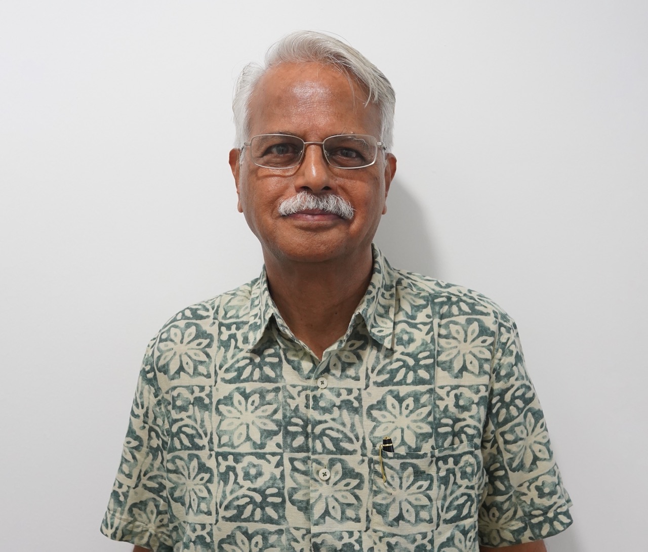 IITB Distinguished Alumnus, Mr. Deepak Satwalekar, sets up the ‘Deepak and Maya Satwalekar Design and Making Lab’