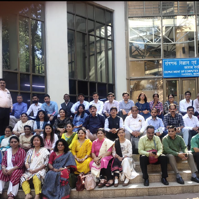 CBSE School Principals Visit IIT Bombay
